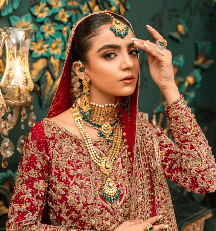 Luxury party makeup in Lahore by Hifsa Khan Salon for special events